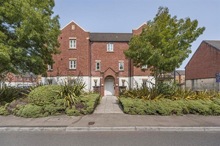 2 Bedroom Apartment For Sale In Threipland Drive, Cardiff, CF14
