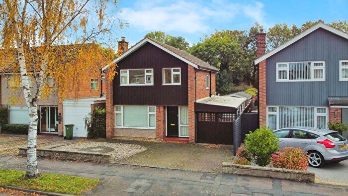 3 Bedroom Detached House For Sale In Rushmere Walk, Leicester Forest East, LE3