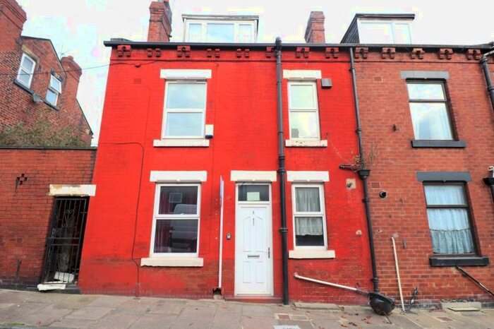 2 Bedroom Terraced House To Rent In Mitford Place, Armley, Leeds, LS12