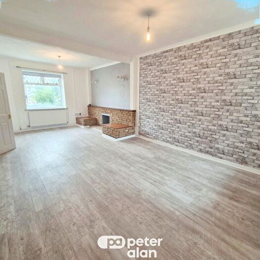 3 Bedroom House To Rent In Main Road, Crynant, Neath, SA10