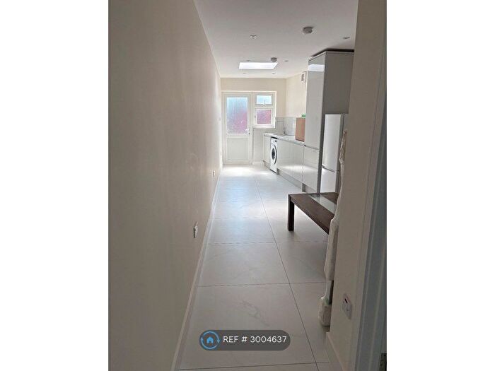 Studio To Rent In Manford Way, Chigwell, IG7