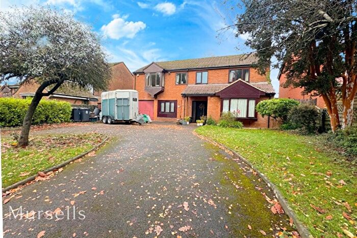 4 Bedroom Detached House For Sale In Deans Drove, Lytchett Matravers, Poole, BH16