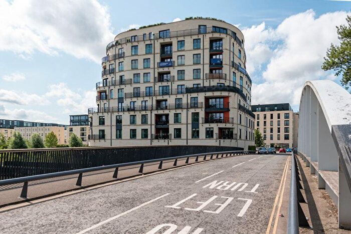 2 Bedroom Apartment To Rent In Sovereign Point, Midland Road, Bath, BA2