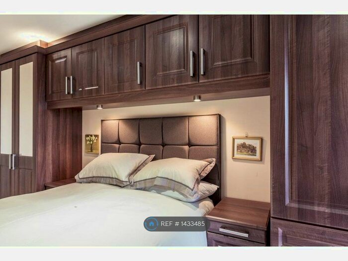 2 Bedroom Flat To Rent In Vernon Road, London, E3