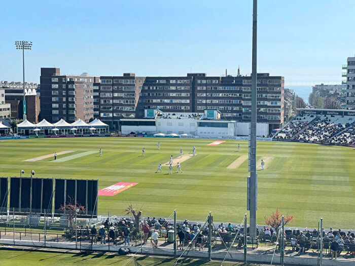 1 Bedroom Apartment For Sale In Hovedene, Cromwell Road, Hove, BN3