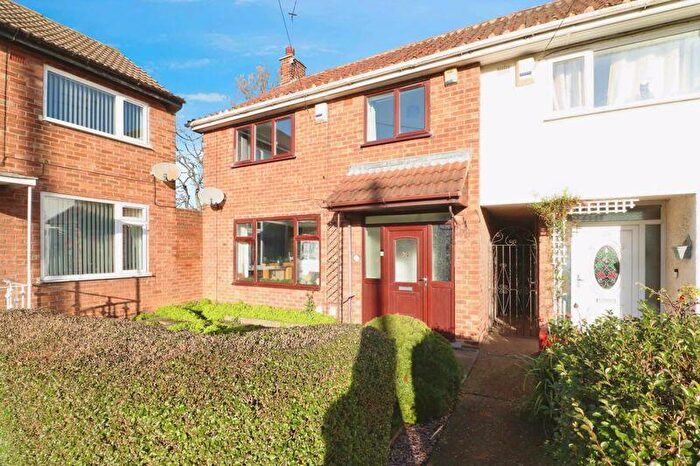 3 Bedroom Terraced House For Sale In Manor Way, Anlaby, HU10