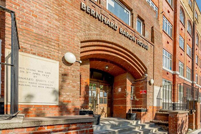 2 Bedroom Flat To Rent In Henriques Street, , Aldgate, London, E1
