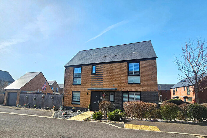 4 Bedroom Detached House For Sale In Argus Road, Lee-On-The-Solent, PO13