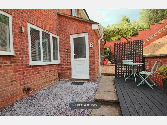 1 Bedroom Terraced House To Rent In Newfoundland Close, Exeter, EX4