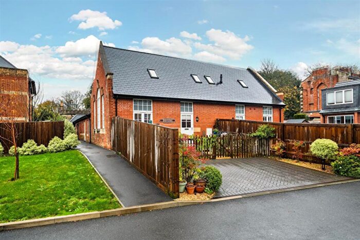 3 Bedroom Terraced House For Sale In St Peters, Bath Road, Devizes, SN10