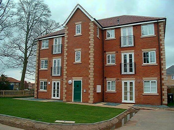 2 Bedroom Apartment To Rent In Loxley Close, NG15