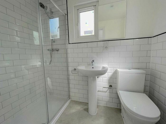 Studio To Rent In Bathurst Walk, Iver, SL0