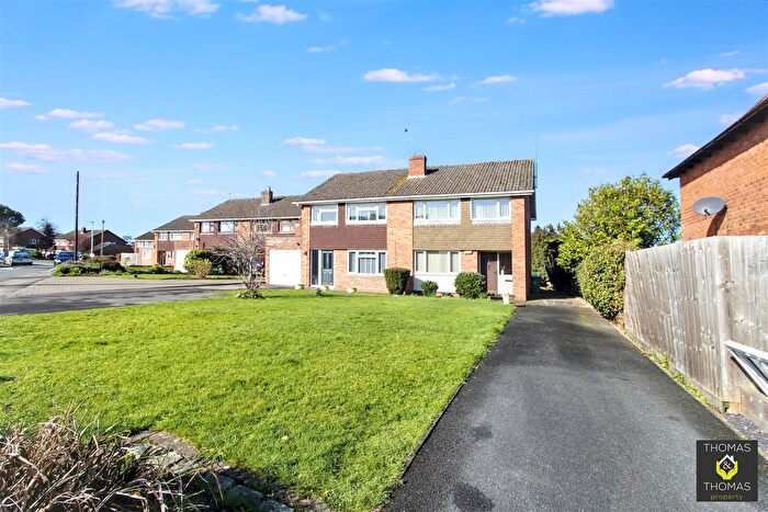 3 Bedroom Semi Detached House For Sale In Brookfield Road, Hucclecote, GL3