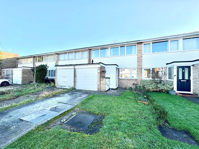 3 Bedroom Terraced House To Rent In Hanwood Close, Woodley, Berkshire, RG5