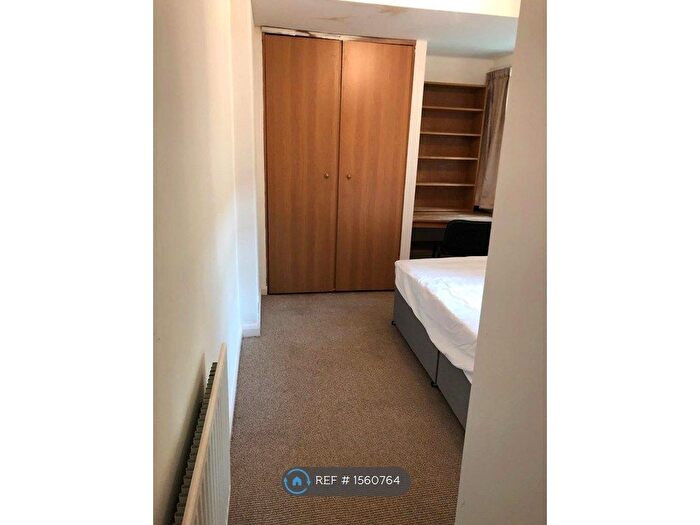 10 Bedroom Detached House To Rent In Elm Bank Drive, Nottingham, NG3