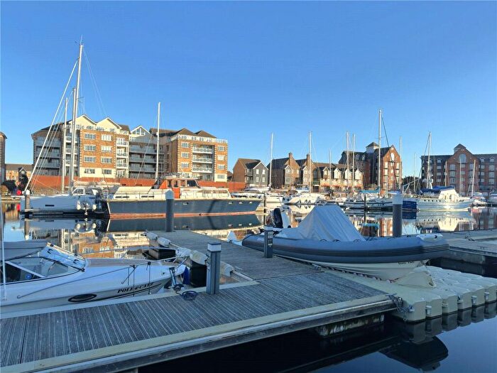 2 Bedroom Apartment For Sale In Pacific Heights South, Golden Gate Way, Eastbourne, BN23