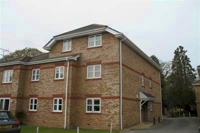 2 Bedroom Flat To Rent In Marshall Place, Winchester Road, SO16