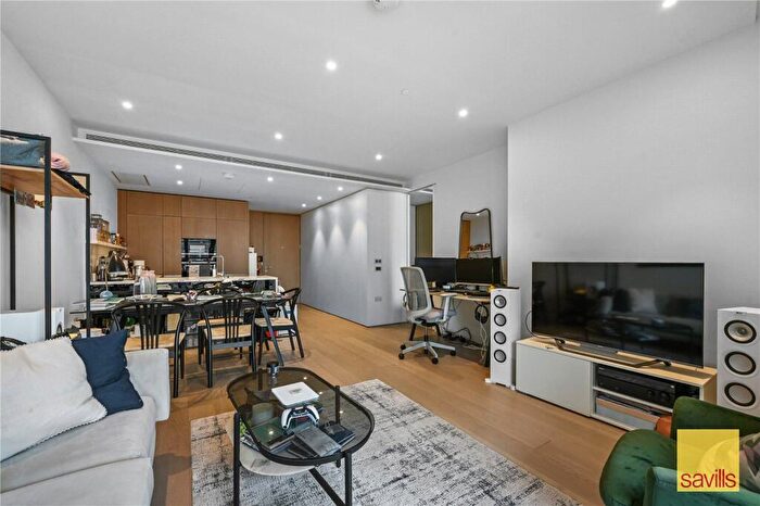 1 Bedroom Apartment For Sale In Park Drive, Canary Wharf, London, E14