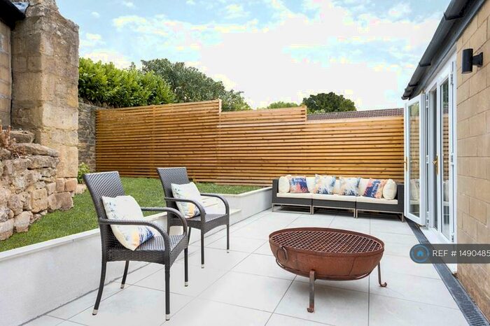 Studio To Rent In Lansdown, Bath, BA1