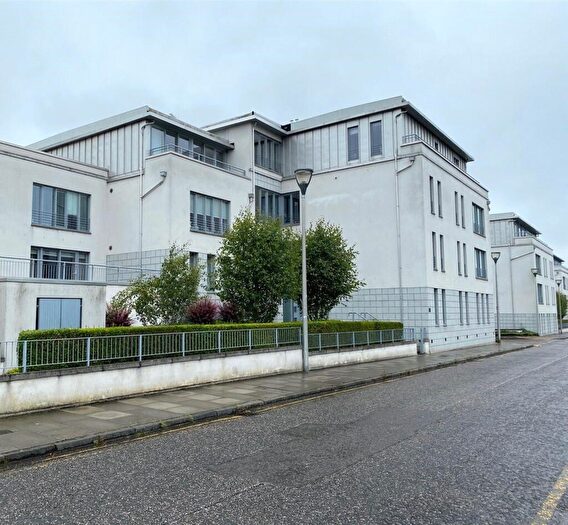 2 Bedroom Flat To Rent In Dempsey Court, Queens Lane North, Aberdeen, AB15