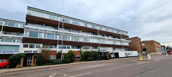 3 Bedroom Apartment To Rent In Queen Street, Hitchin, SG4