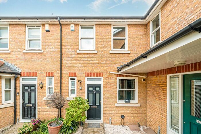 2 Bedroom Terraced House For Sale In Barneby Close, Twickenham, TW2