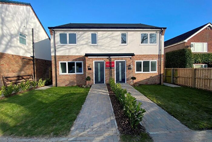 3 Bedroom Semi-Detached House For Sale In Old Road, Leconfield, HU17