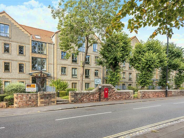 2 Bedroom Apartment To Rent In Perretts Court, Cumberland Road, BS1