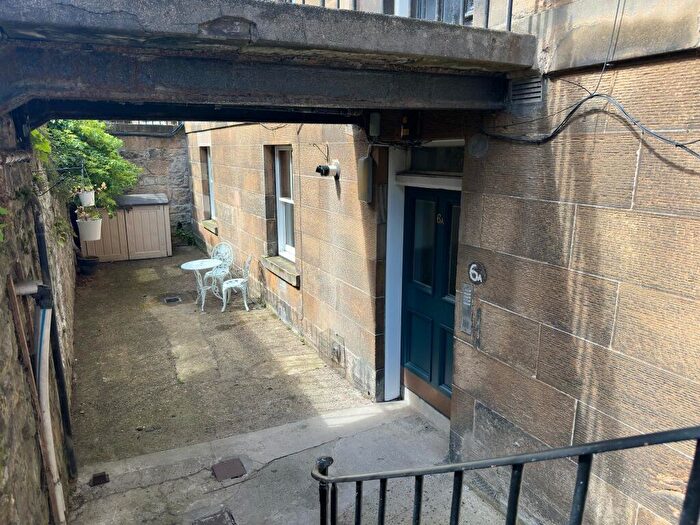 1 Bedroom Flat To Rent In Leslie Place, Stockbridge, Edinburgh, EH4