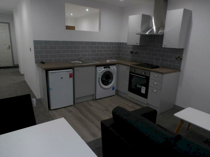 1 Bedroom Apartment To Rent In Newspaper House, BB1
