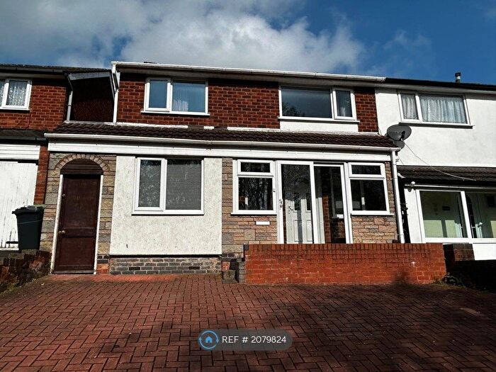 3 Bedroom Semi-Detached House To Rent In Queslett Road, Birmingham, B43