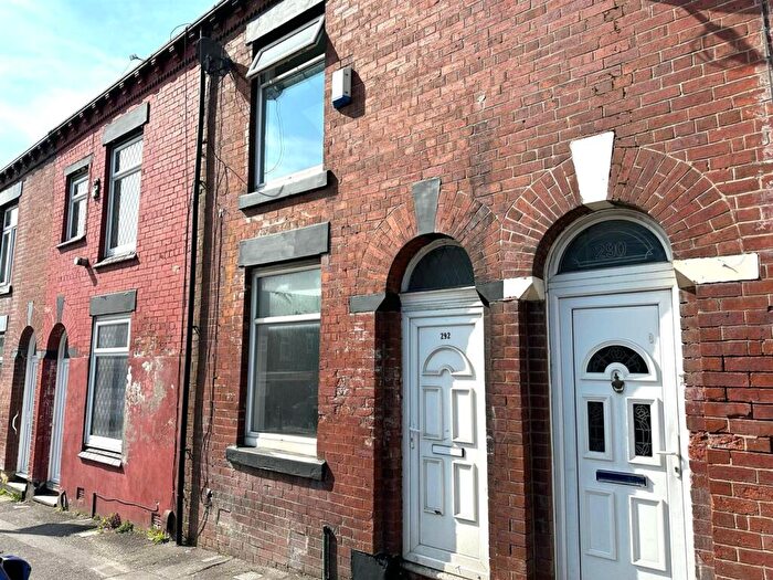 2 Bedroom Terraced House To Rent In Copsterhill Road, Oldham, OL8