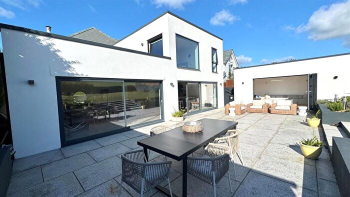5 Bedroom Detached House For Sale In Down End, Croyde, EX33