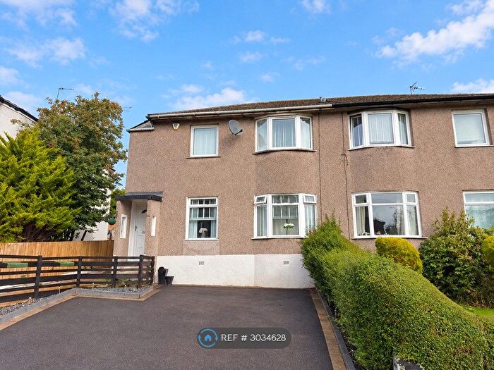 3 Bedroom Flat To Rent In Newcroft Drive, Glasgow, G44