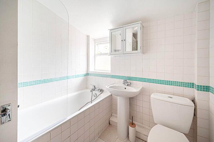 1 Bedroom Flat To Rent In Hillfield Road, West Hampstead, London, NW6