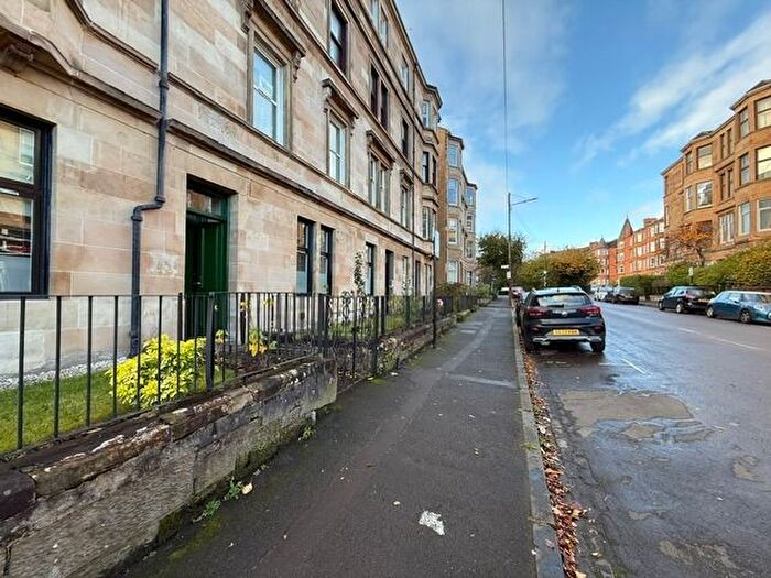3 Bedroom Flat To Rent In Glasgow, Lanarkshire, G20