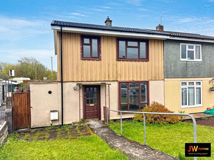 3 Bedroom Property To Rent In Bryncelyn, Treharris, CF46