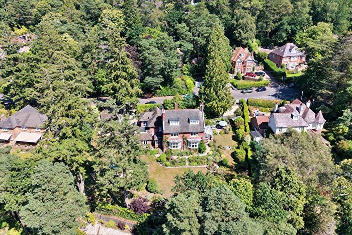 6 Bedroom Detached House For Sale In Lower Golf Links Road, Broadstone, BH18