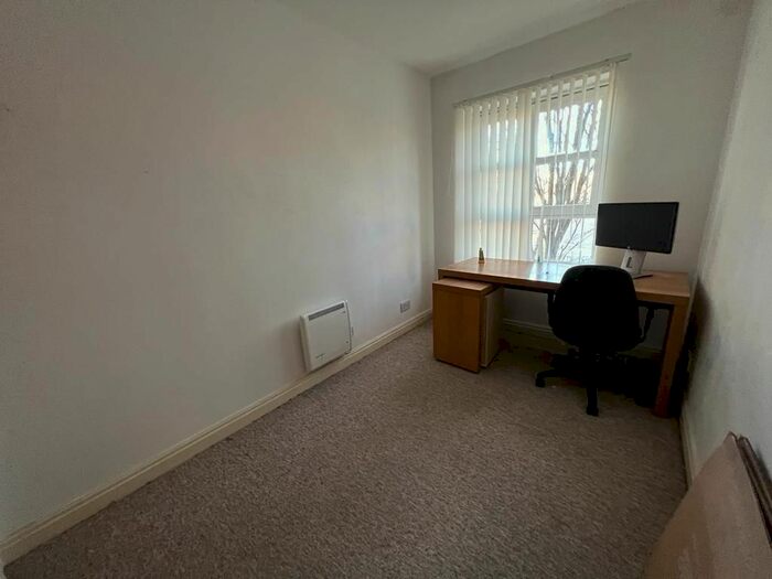 2 Bedroom Flat To Rent In Fawcett Street, York, YO10
