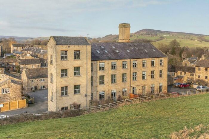 2 Bedroom Flat To Rent In Burnside, Addingham, Ilkley, LS29