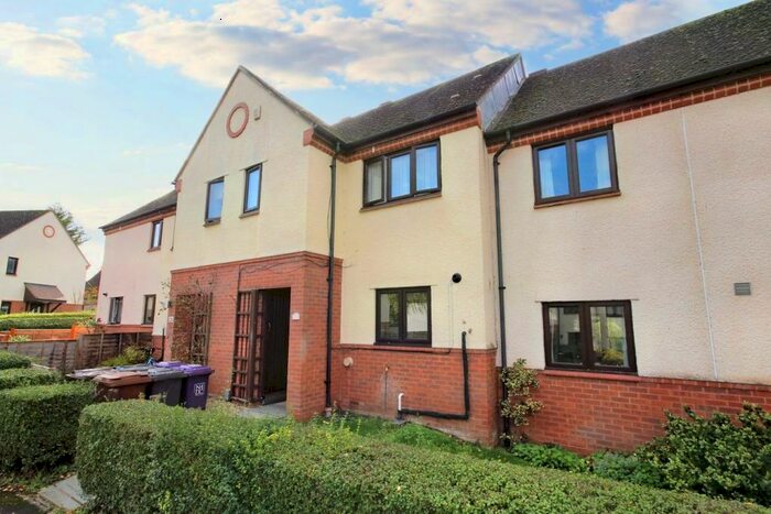 3 Bedroom Terraced House To Rent In Warren Close, Letchworth Garden City, SG6