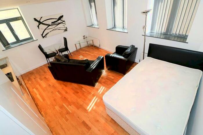 Studio To Rent In The Mill House, Sunbridge Road, BD1