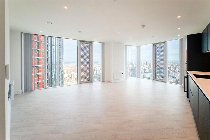 2 Bedroom Apartment To Rent In Vista River Tower, M3