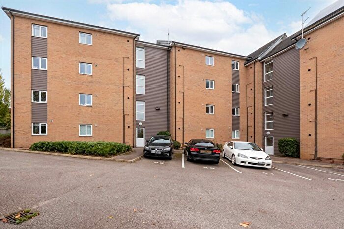 2 Bedroom Apartment For Sale In Bunkers Crescent, Bletchley, Milton Keynes, MK3