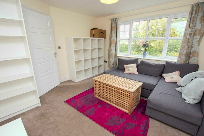 4 Bedroom House To Rent In Centurion Way, Selly Oak, Birmingham, B29