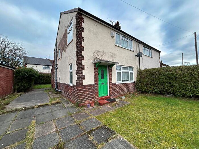 4 Bedroom House To Rent In Massey Road, Sale, M33