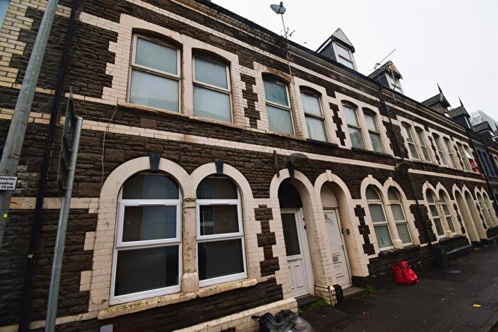 1 Bedroom Flat To Rent In Penarth Road, Cardiff, CF10