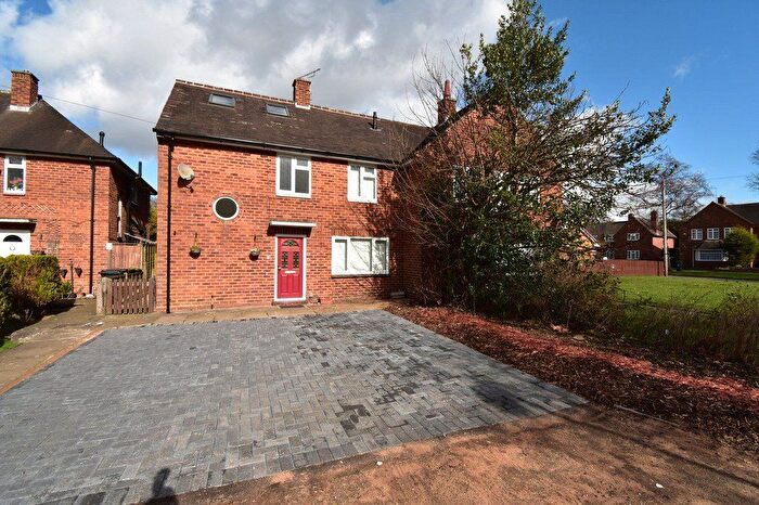 4 Bedroom Semi-detached House To Rent In Grove Road, Solihull, B91