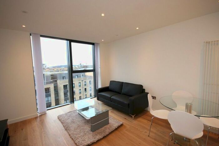 1 Bedroom Flat To Rent In Simpson Loan, Edinburgh, EH3