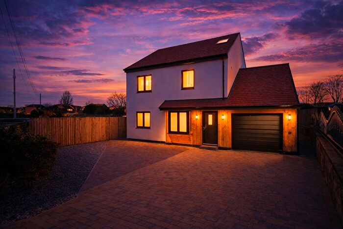 4 Bedroom Detached House For Sale In Snydale Rd, Normanton, WF6